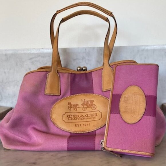 COACH Hampton 10th Anniversary Kisslock Tote Purse - Picture 4 of 17